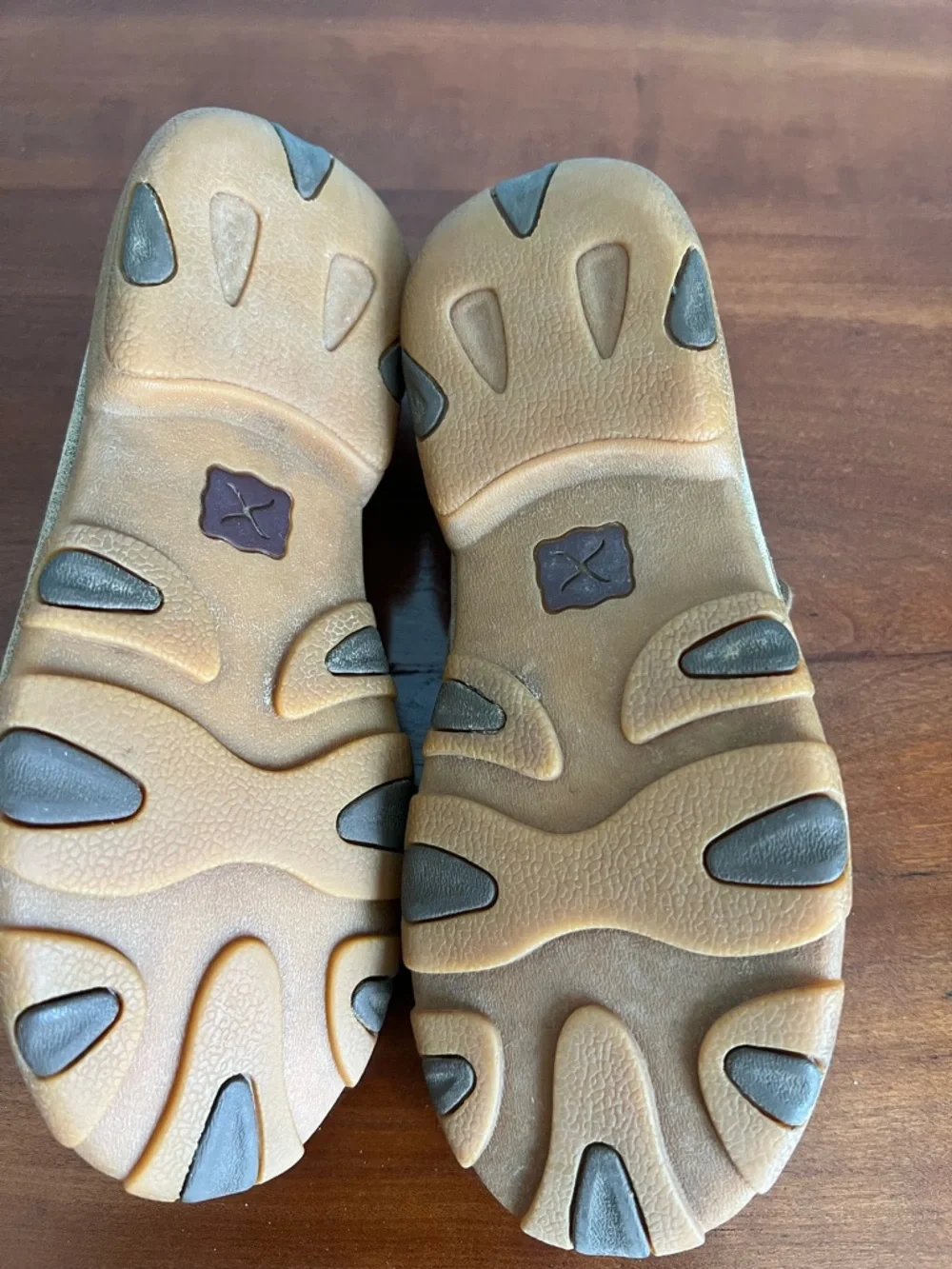 Twisted X Youth Boat Shoe Moccasins in Light Tan Suede